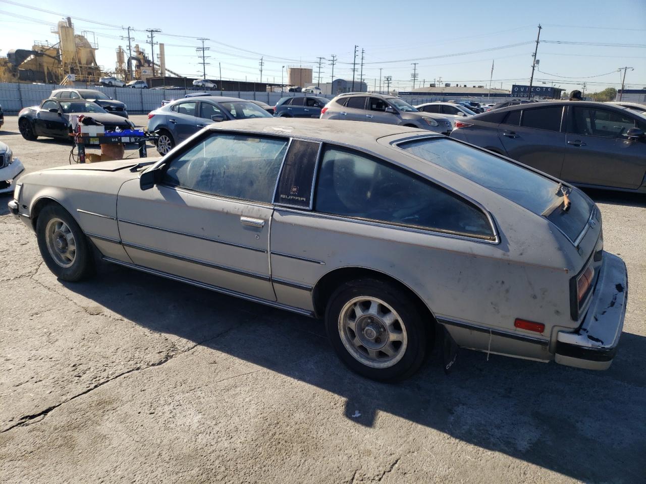Obraz 2 z 1981 TOYOTA SUPRA  1981 z VIN JT2MA47L5B0001954
