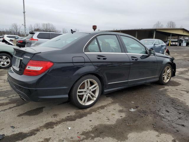 Obraz 3 z 2013 MERCEDES-BENZ C 300 4MATIC 2013 z VIN WDDGF8AB5DR300667