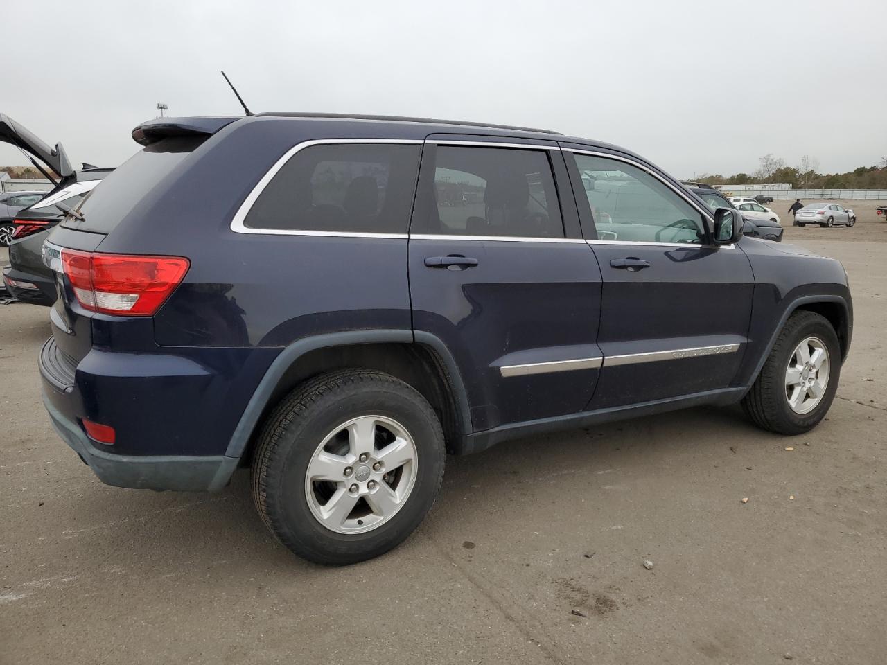 Obraz 3 z 2012 JEEP GRAND CHEROKEE LAREDO 2012 z VIN 1C4RJFAG5CC303958