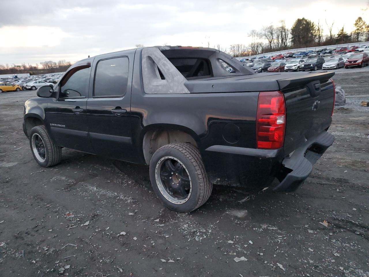 Image 2 of 2007 CHEVROLET AVALANCHE C1500 2007 with VIN 3GNEC12J57G103145
