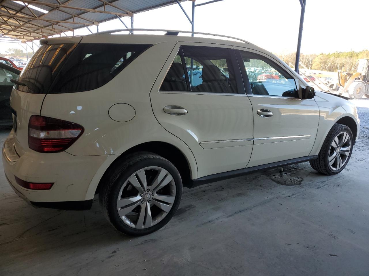 Image 3 of 2010 MERCEDES-BENZ ML 350 2010 with VIN 4JGBB5GB5AA578531