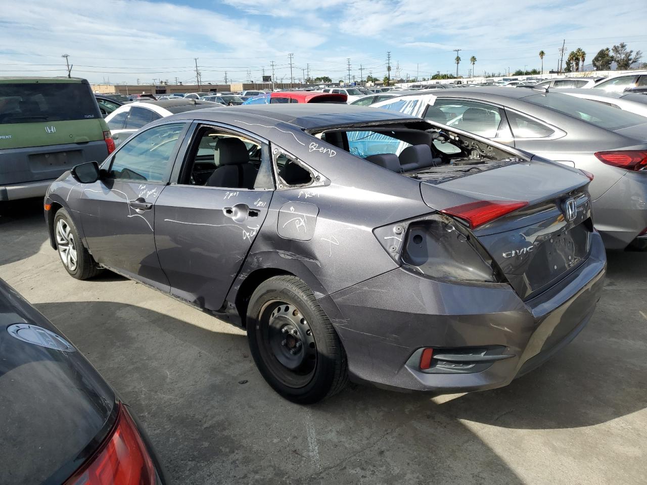 Изображение 2 2018 HONDA CIVIC LX 2018 с VIN 19XFC2F54JE204647