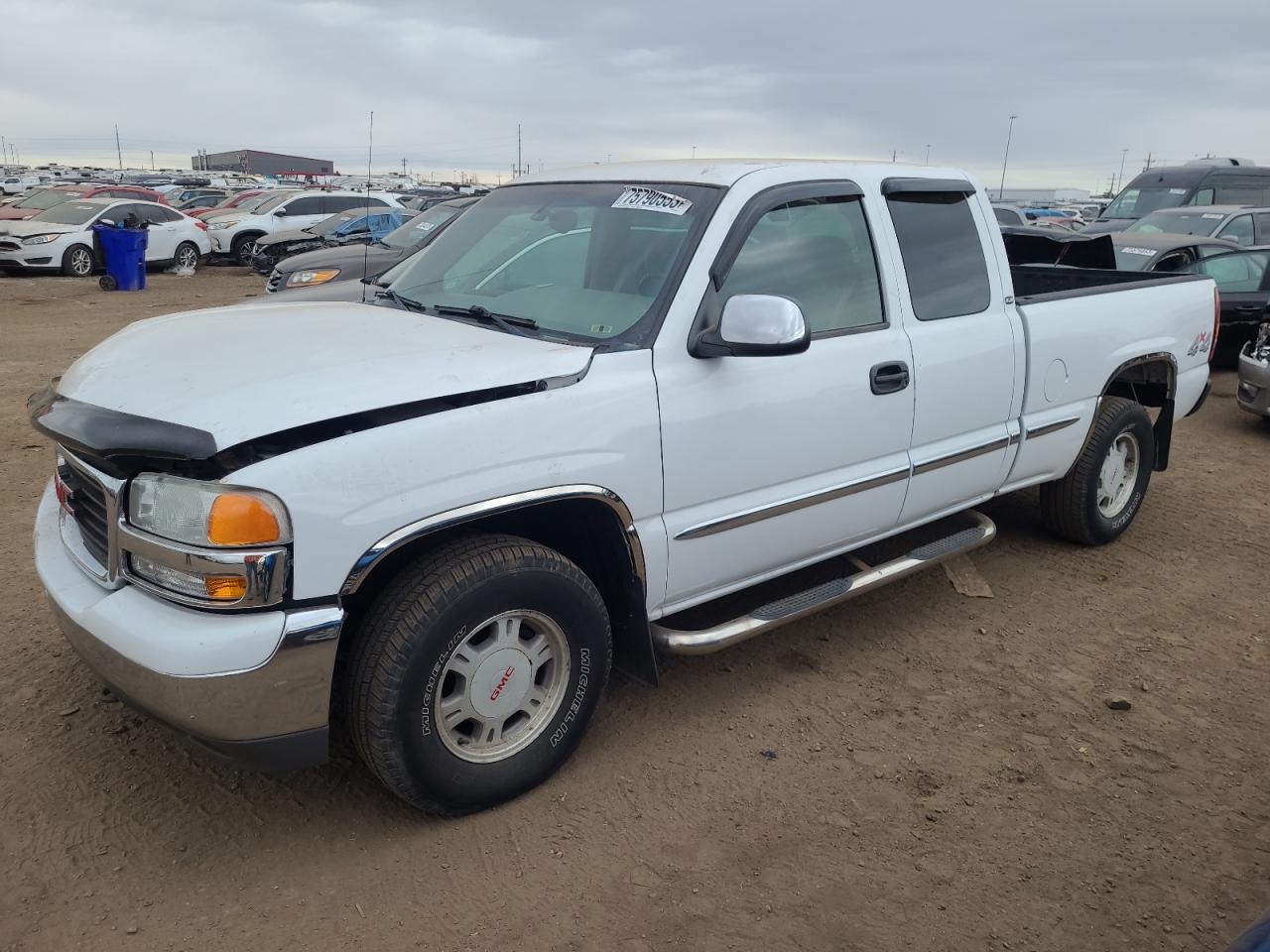 Image 1 of 2000 GMC NEW SIERRA K1500 2000 with VIN 2GTEK19T4Y1258718