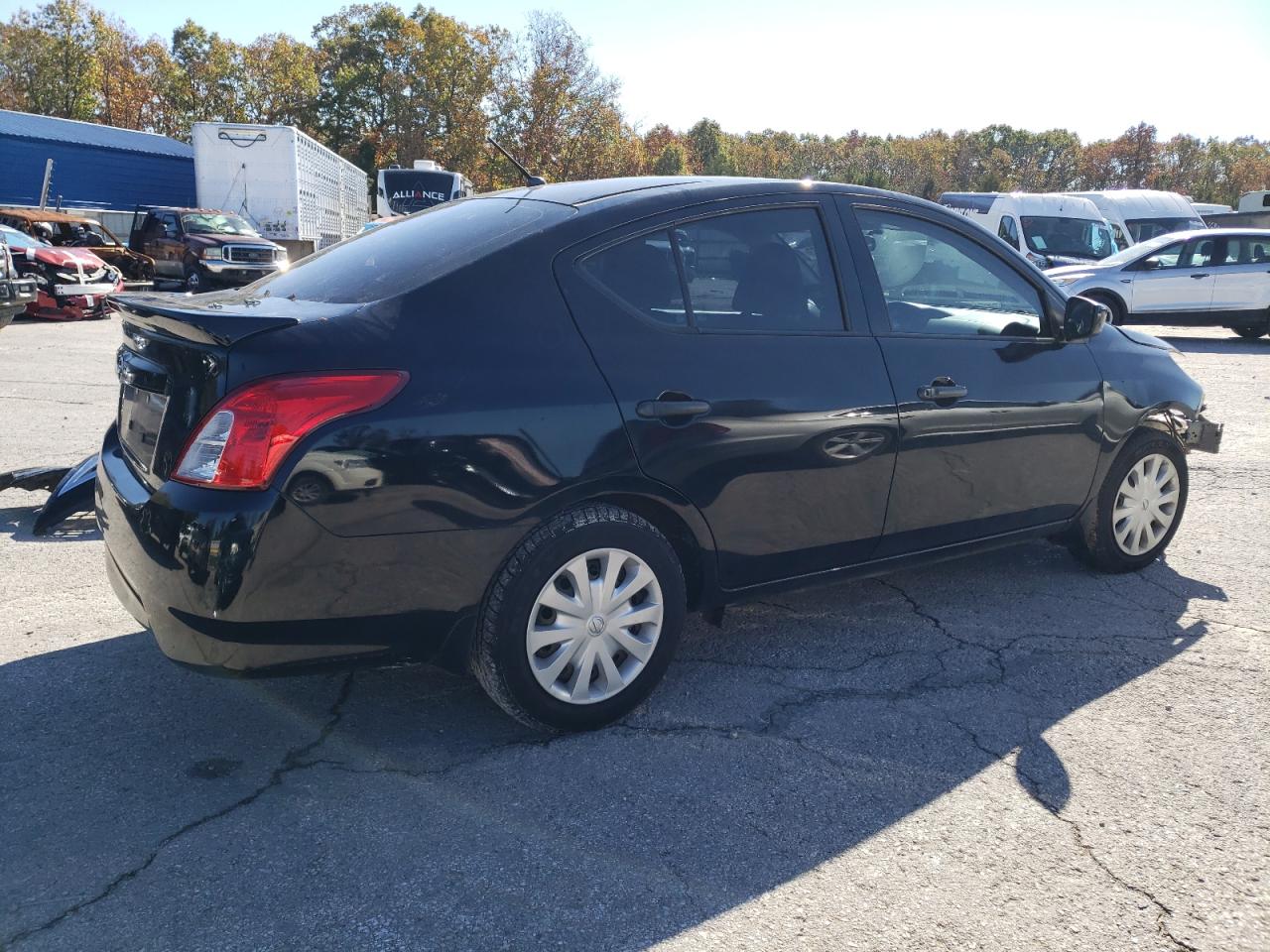 Image 3 of 2018 NISSAN VERSA S 2018 with VIN 3N1CN7AP9JL809250