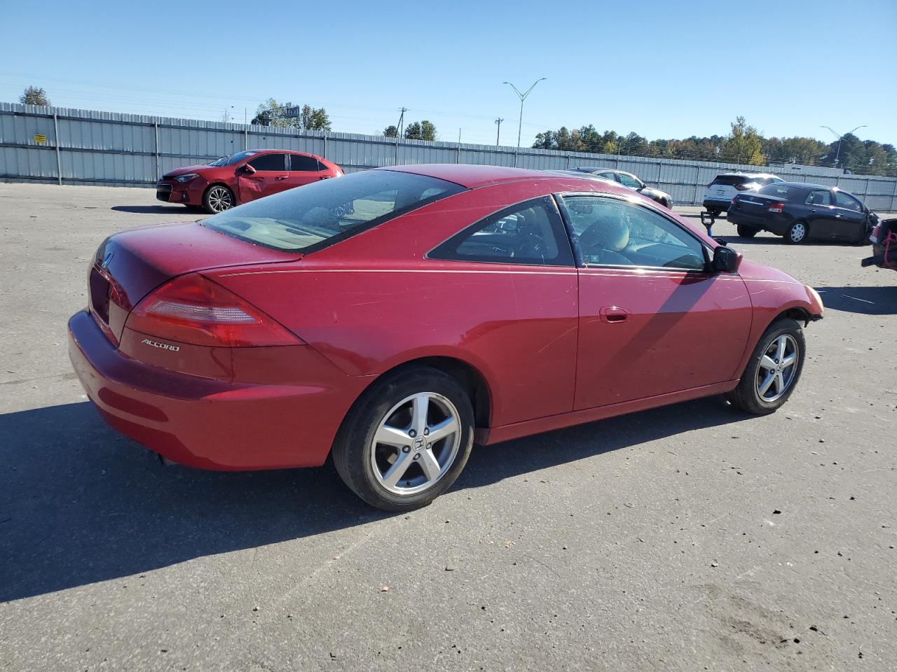 Image 3 of 2004 HONDA ACCORD EX 2004 with VIN 1HGCM72574A018824