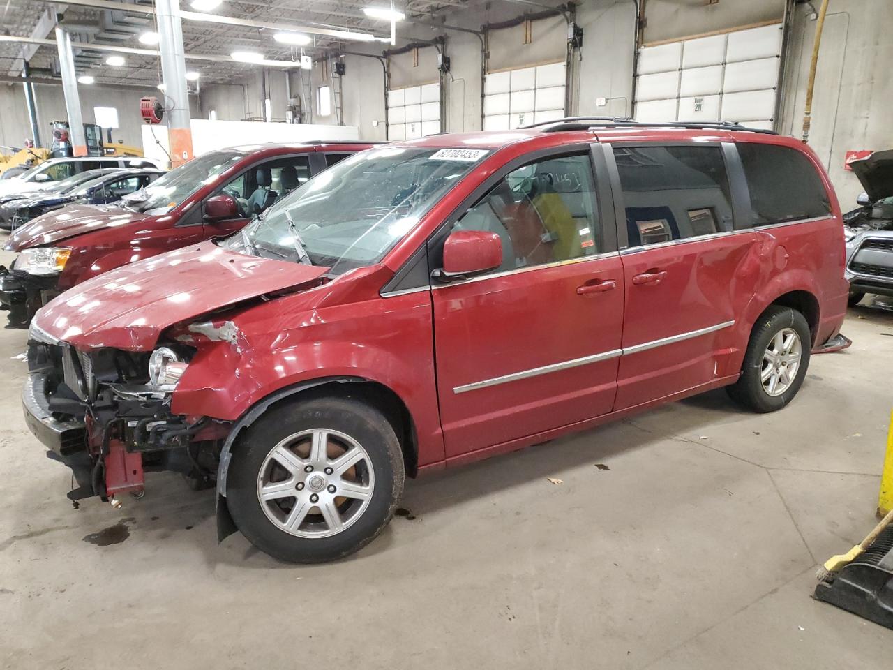 Obraz 1 z 2010 CHRYSLER TOWN & COUNTRY TOURING 2010 z VIN 2A4RR5D15AR248940