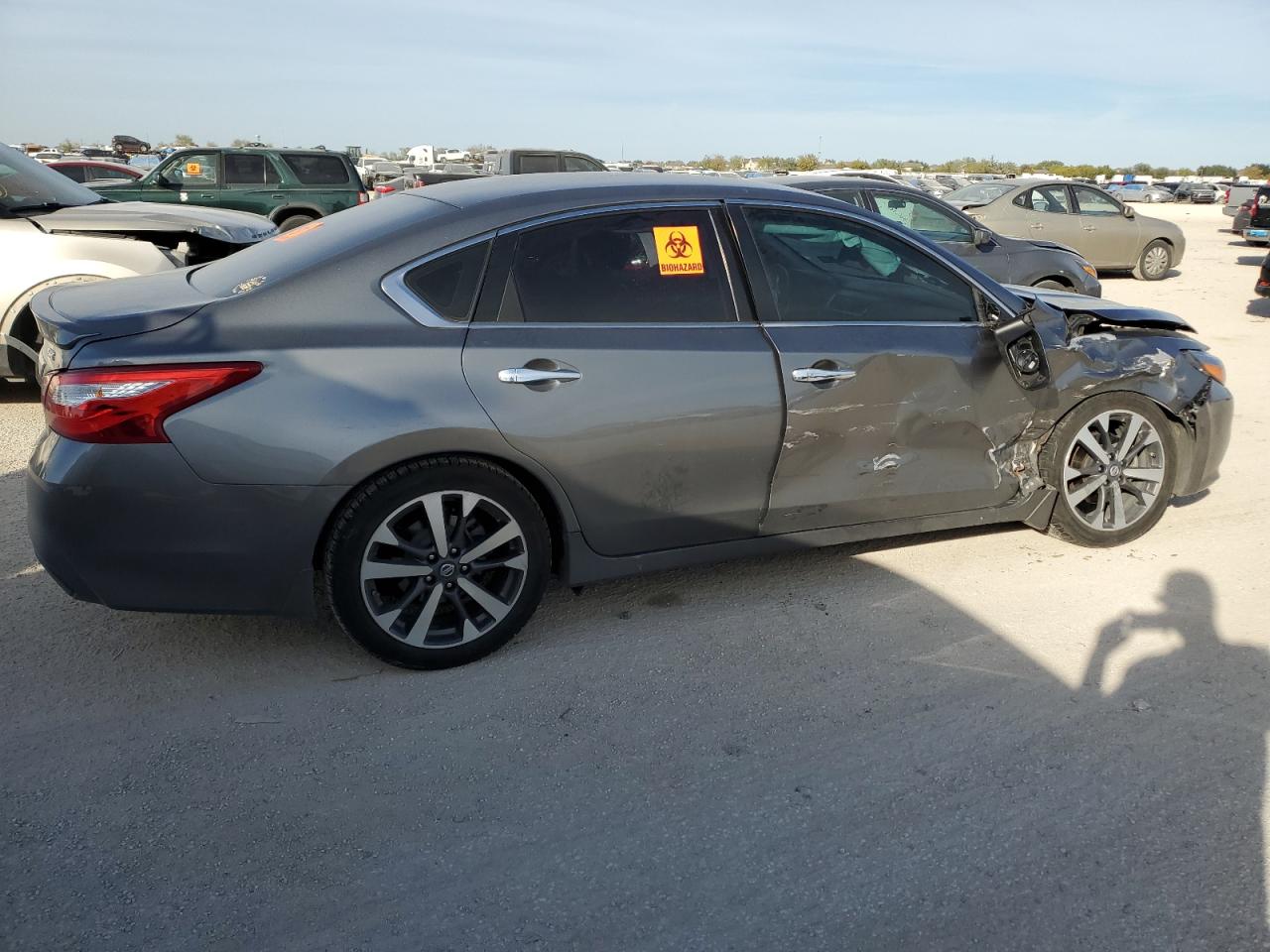 Image 3 of 2016 NISSAN ALTIMA 2.5 2016 with VIN 1N4AL3AP0GC117293