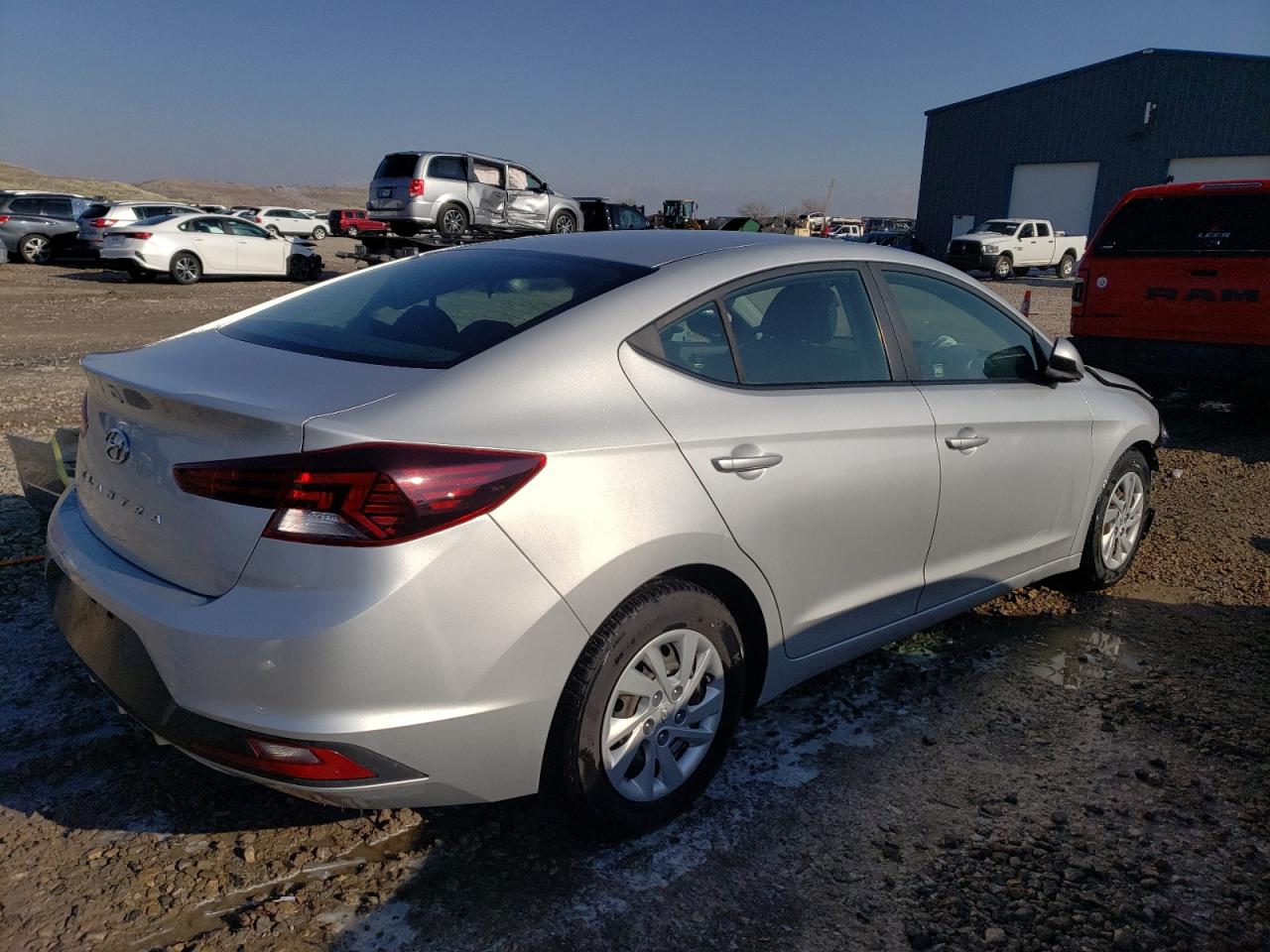Изображение 3 2019 HYUNDAI ELANTRA SE 2019 с VIN 5NPD74LF3KH482585