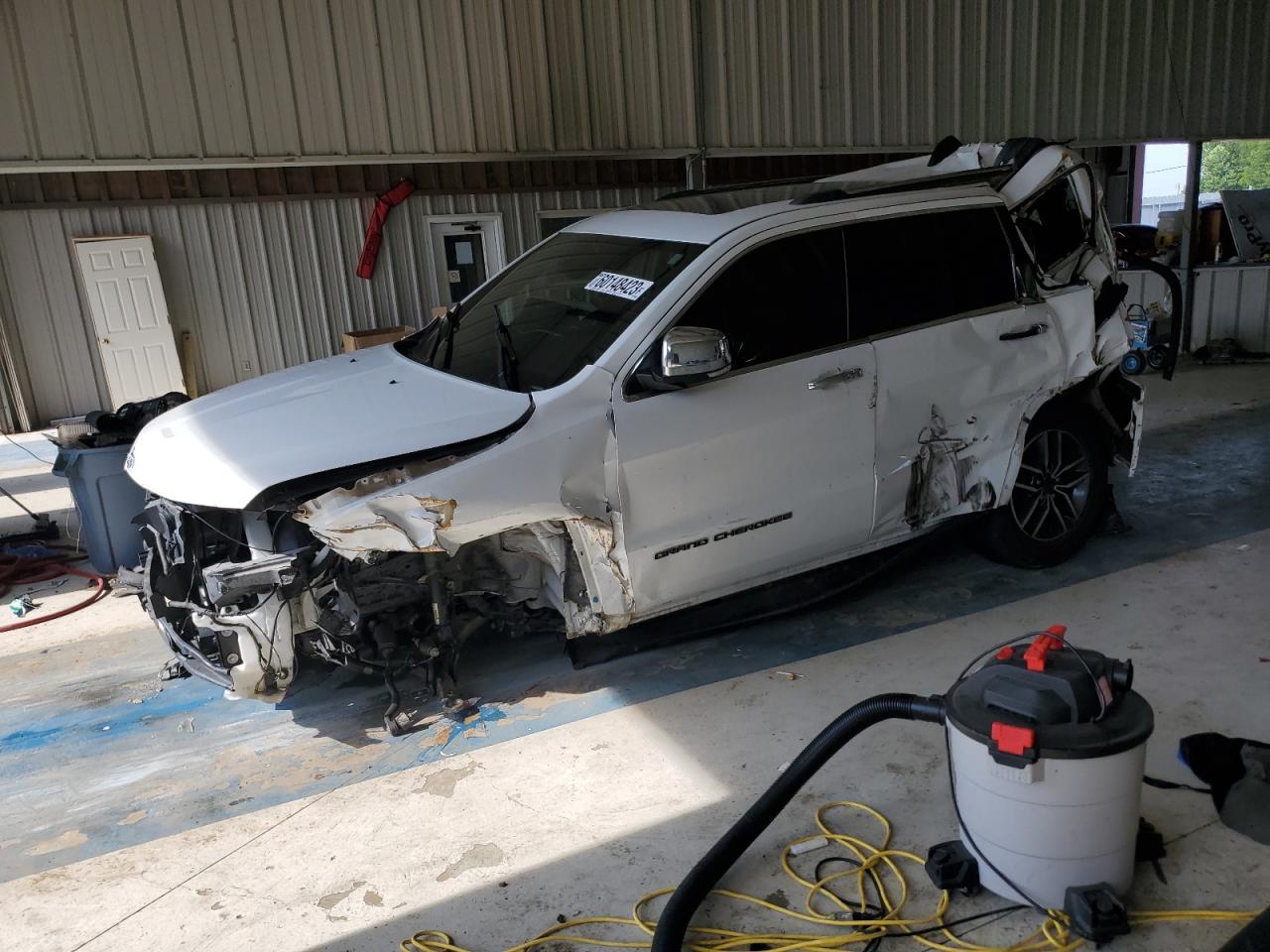 Изображение 1 Jeep Grand Cherokee Limited 2019 с VIN 1C4RJFBG1KC772493