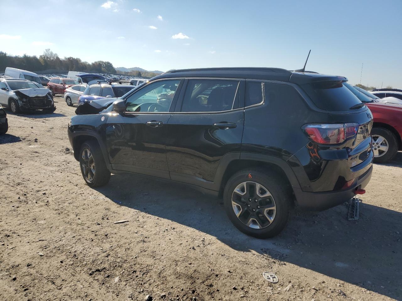 Obraz 2 z 2018 JEEP COMPASS TRAILHAWK 2018 z VIN 3C4NJDDB6JT442081