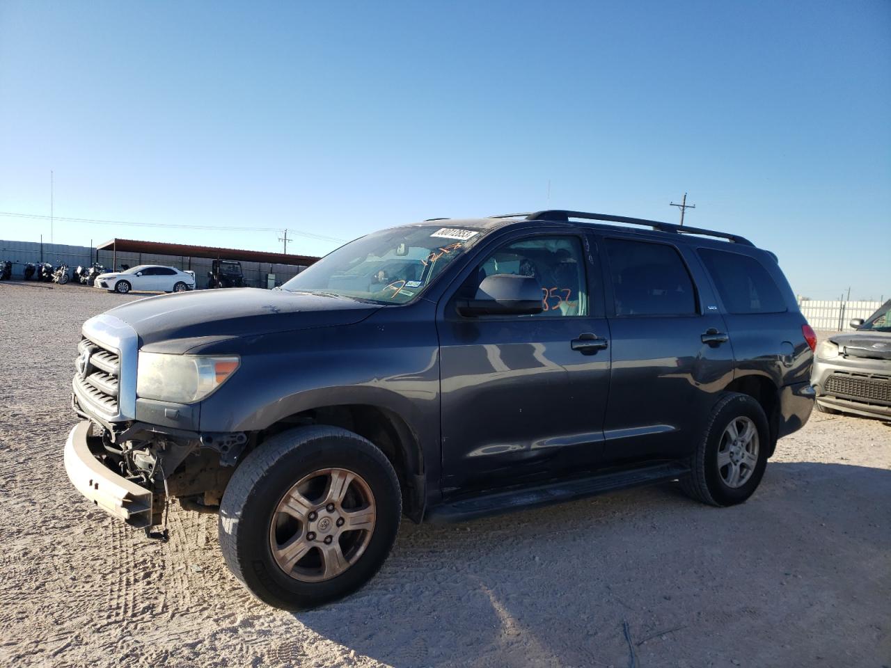 Изображение 2016 TOYOTA SEQUOIA SR5 2016