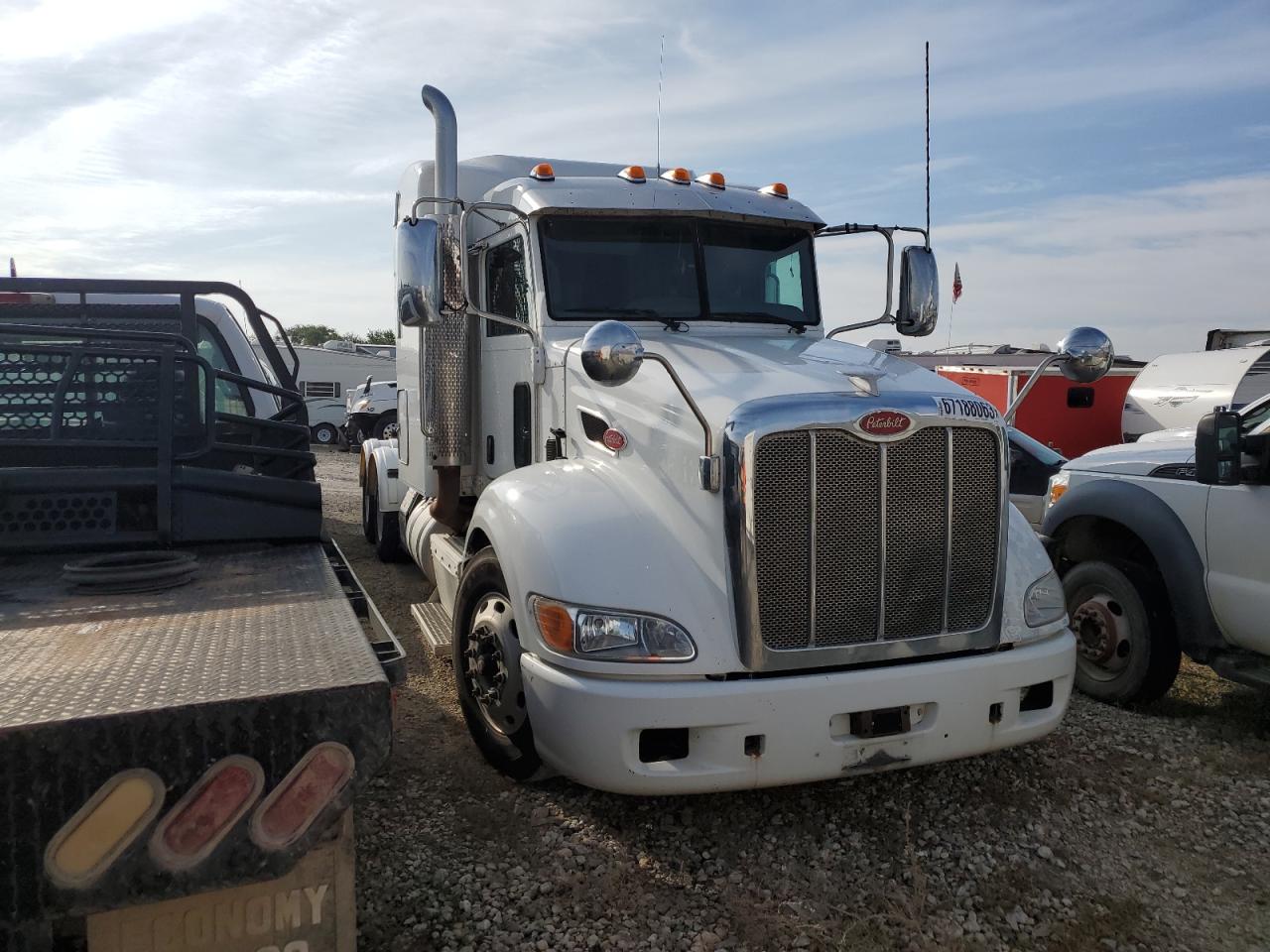 Image 1 of 2014 PETERBILT 384  2014 with VIN 1XPVDP9X2ED219110