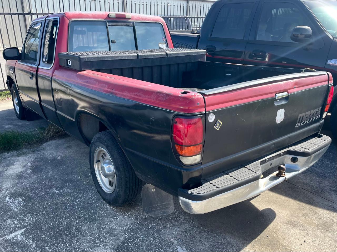 Image 3 of 1996 MAZDA B4000 CAB PLUS 1996 with VIN 4F4CR16X0TTM29369