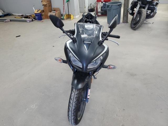 Image 2 of 2015 HONDA CBR300 R 2015 with VIN MLHNC5103F5101194