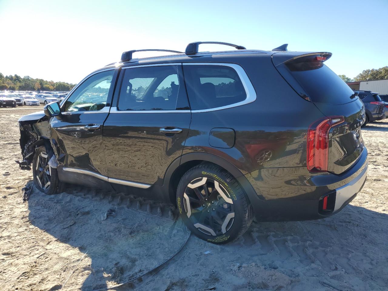 Изображение 2 2024 KIA TELLURIDE S 2024 с VIN 5XYP6DGC6RG420759
