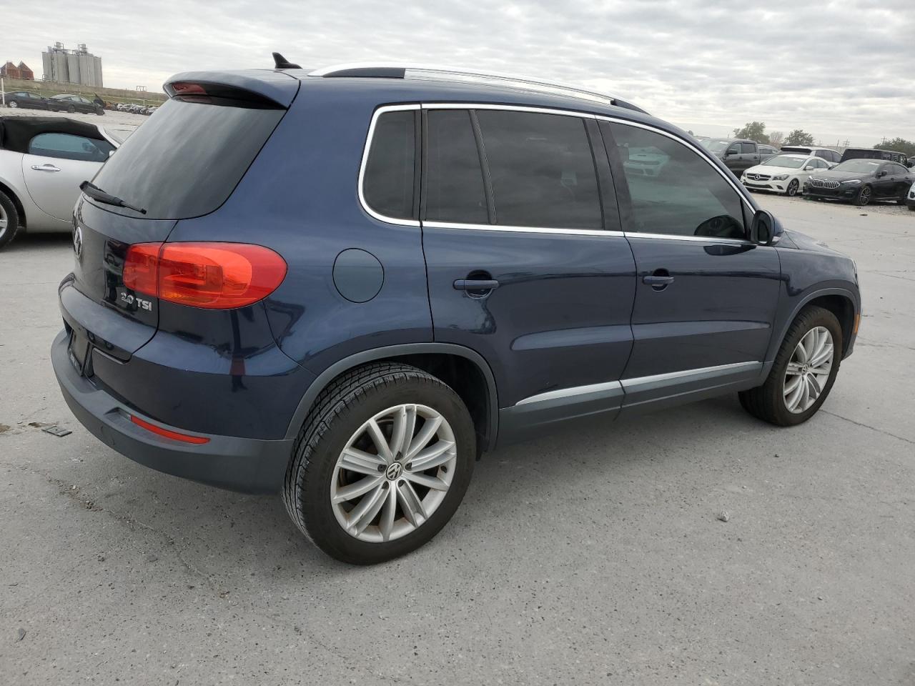 Изображение 3 2013 VOLKSWAGEN TIGUAN S 2013 с VIN WVGAV3AX2DW616543