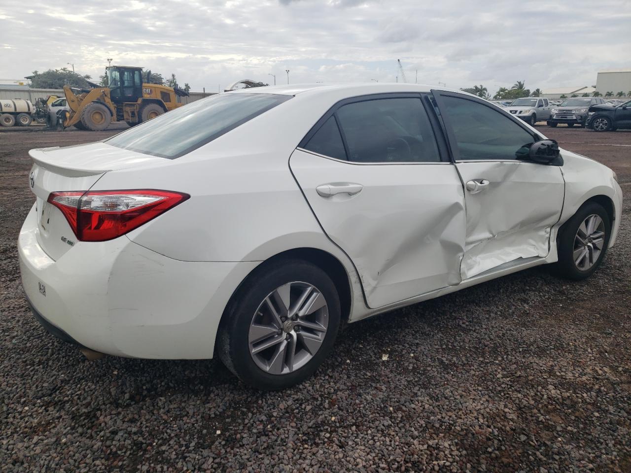 Image 3 of 2015 TOYOTA COROLLA ECO 2015 with VIN 5YFBPRHE0FP277285