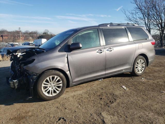 Obraz 1 z 2015 TOYOTA SIENNA XLE 2015 z VIN 5TDYK3DC0FS602714
