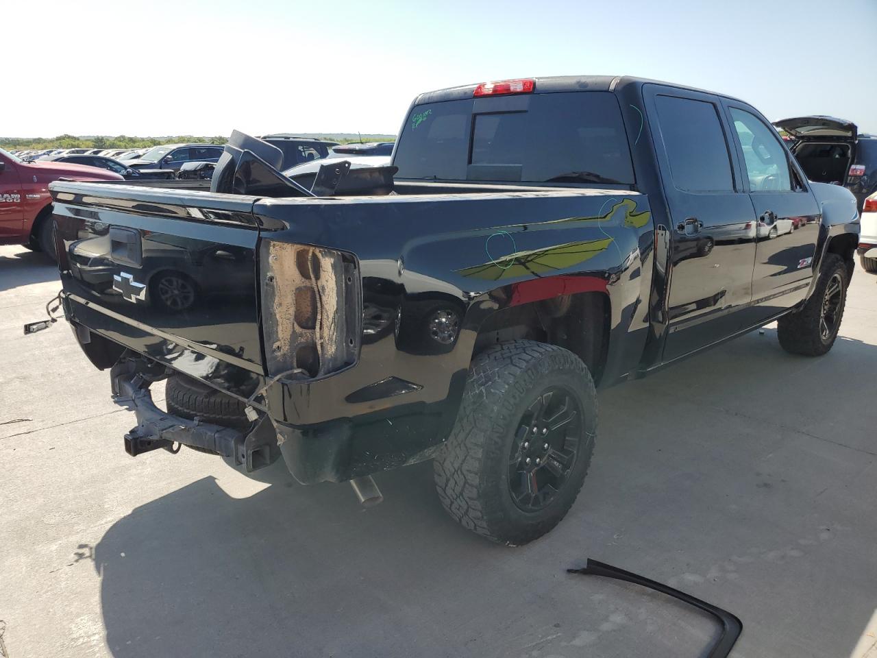 Obraz 3 z 2017 CHEVROLET SILVERADO K1500 LTZ 2017 z VIN 3GCUKSEC2HG443445