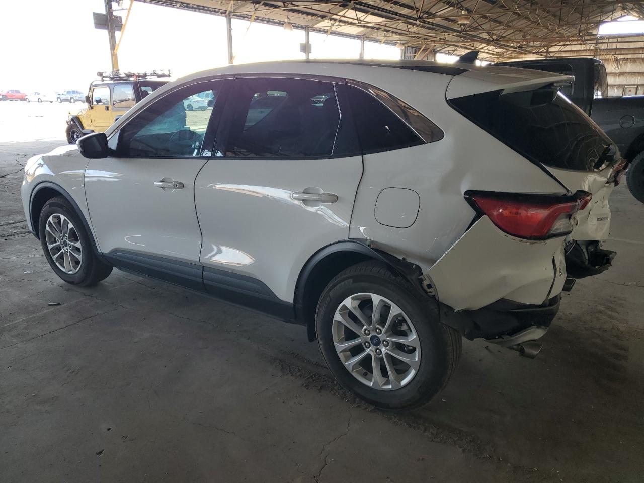 Изображение 2 2021 FORD ESCAPE SE 2021 с VIN 1FMCU0BZ6MUB14771