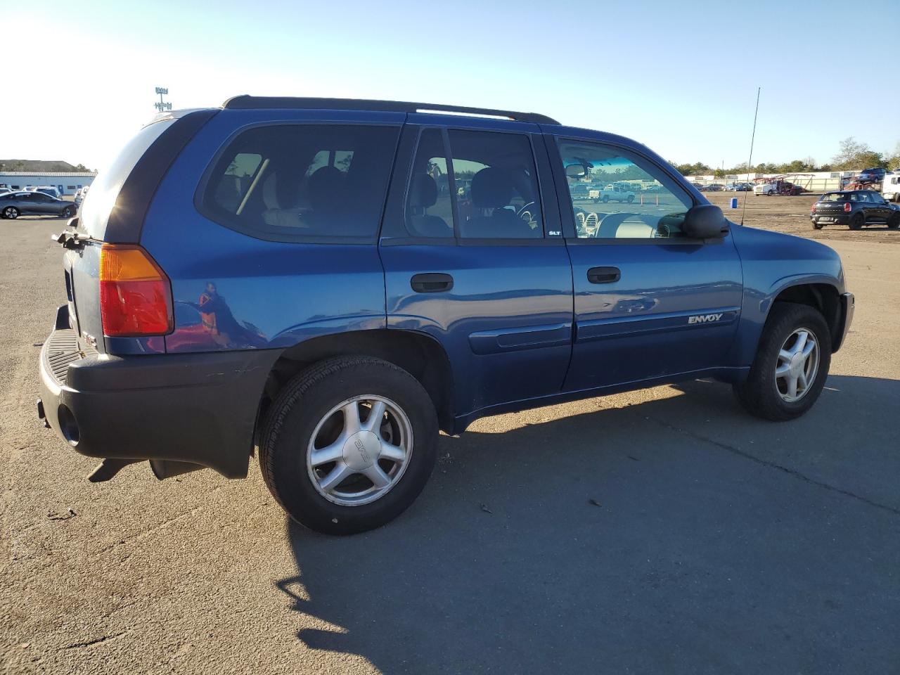 Obraz 3 z 2005 GMC ENVOY  2005 z VIN 1GKDT13S452213626