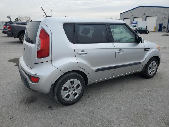 Obraz 3 z 2012 KIA SOUL  2012 z VIN KNDJT2A55C7355209