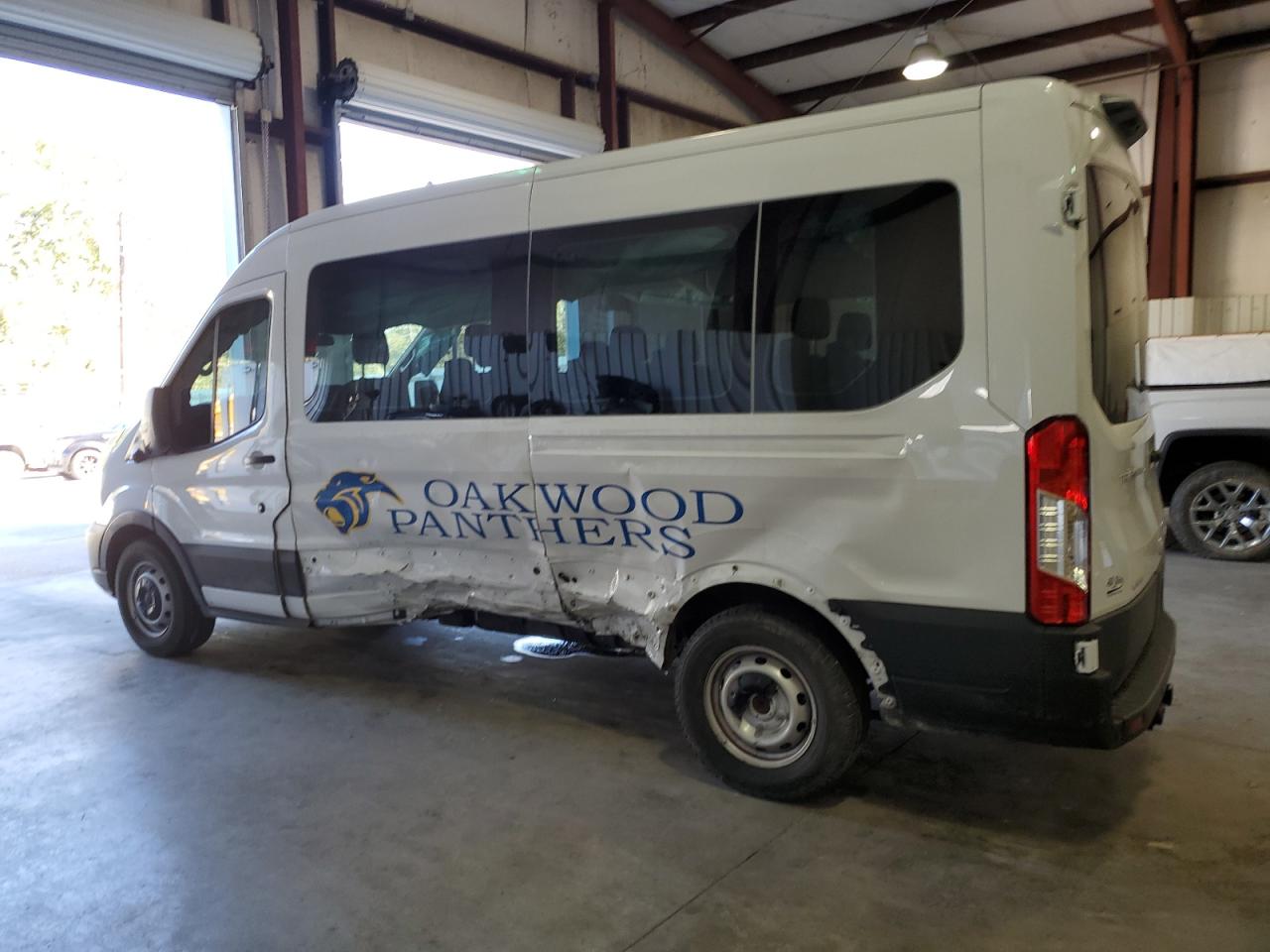 Изображение 2 2023 FORD TRANSIT T-350 2023 с VIN 1FBAX2CG0PKA30722