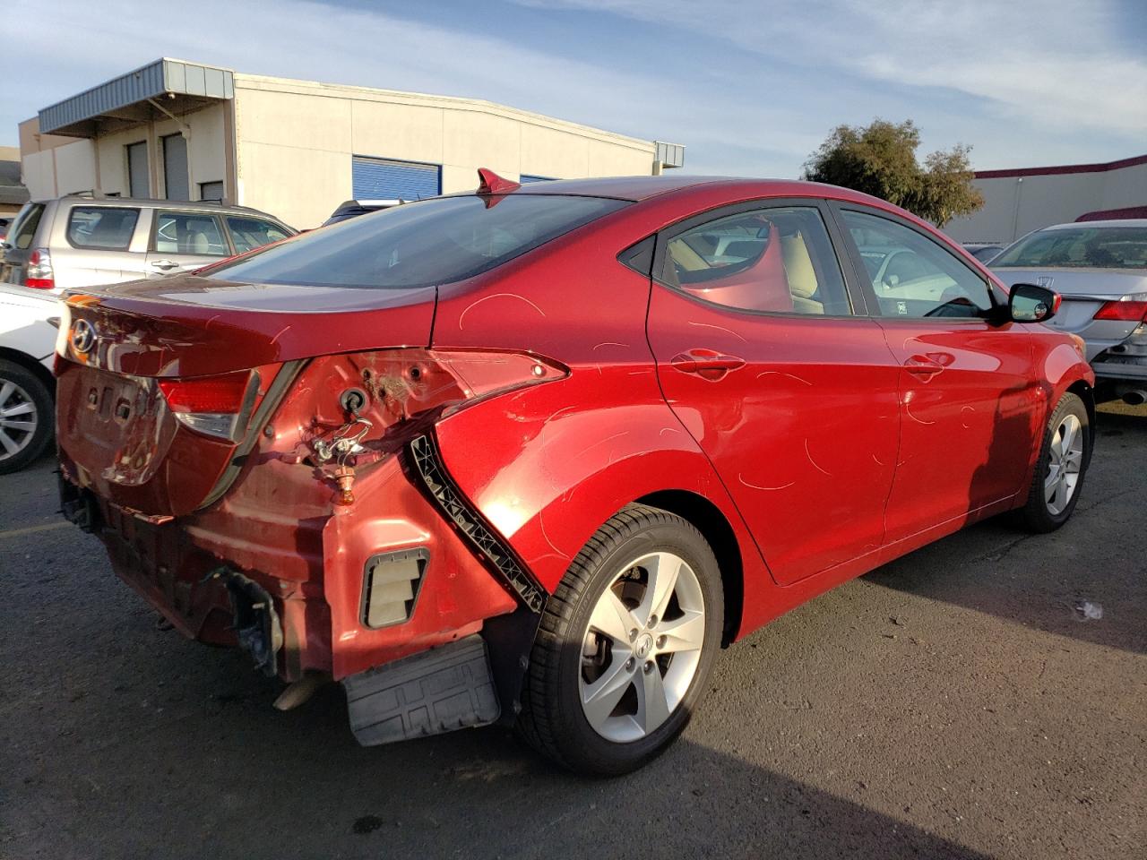 Image 3 of Hyundai Elantra Gls 2011 with VIN KMHDH4AE5BU135929