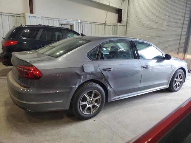 Obraz 3 z 2018 VOLKSWAGEN PASSAT S 2018 z VIN 1VWAA7A38JC012493