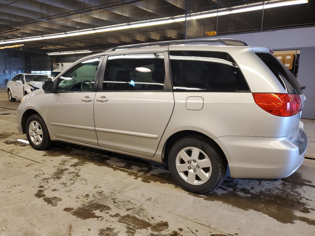 Изображение 2 2007 TOYOTA SIENNA CE 2007 с VIN 5TDZK23C57S077912