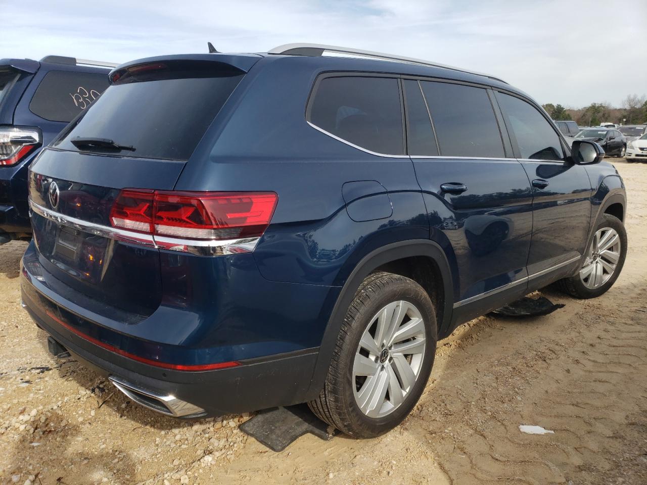 Изображение 3 2021 VOLKSWAGEN ATLAS SEL 2021 с VIN 1V2ER2CA7MC529833