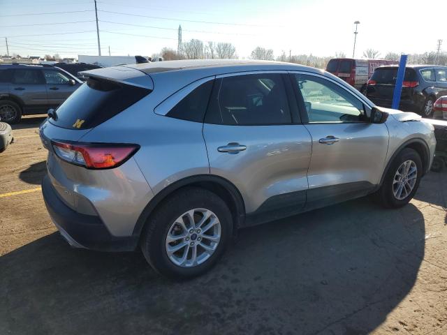 Image 3 of 2022 FORD ESCAPE SE 2022 with VIN 1FMCU9G61NUB71027