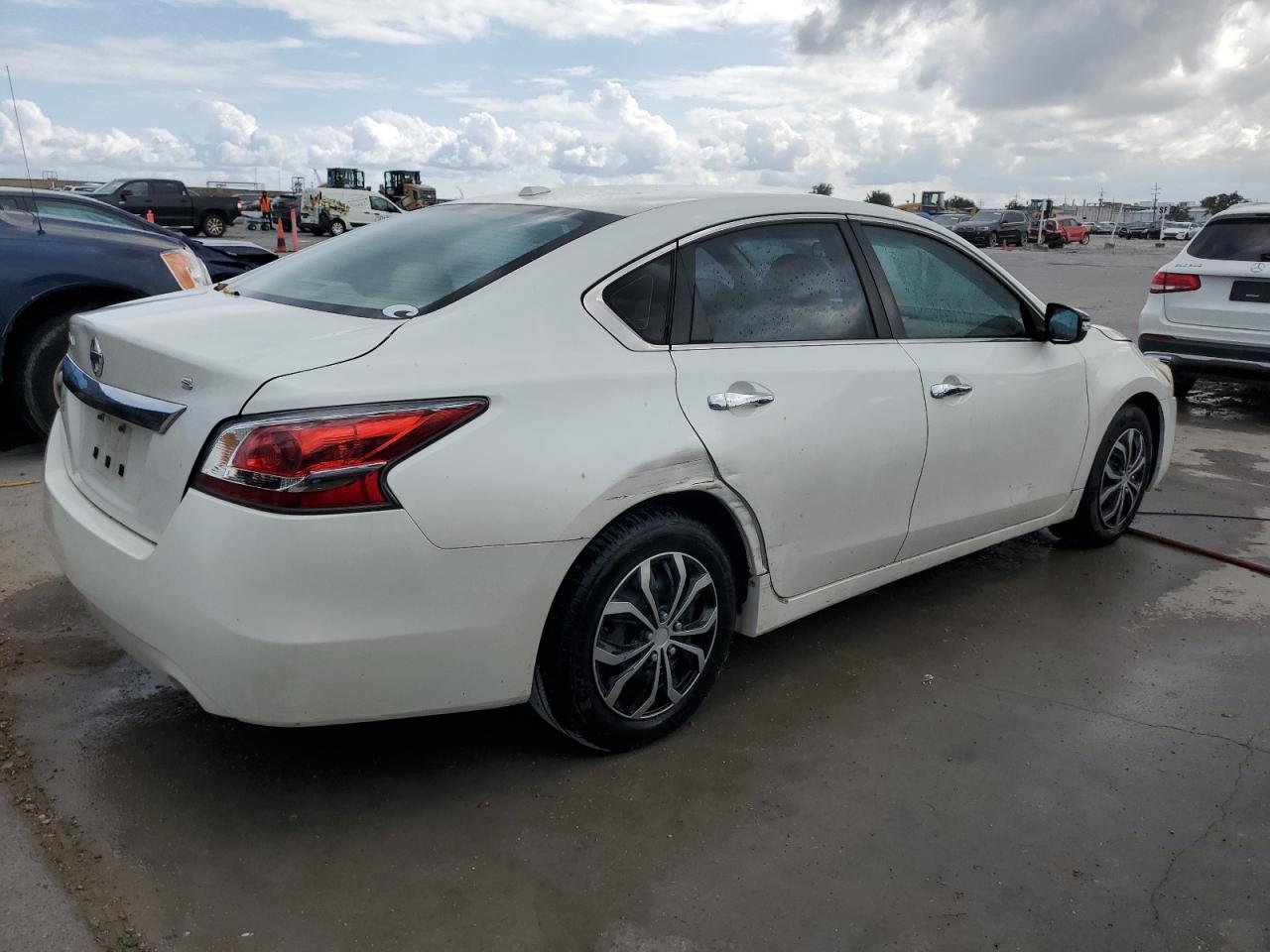 Obraz 3 z 2015 NISSAN ALTIMA 2.5 2015 z VIN 1N4AL3AP6FC131097