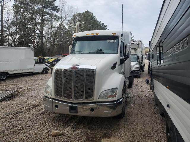 Image 2 of 2017 Peterbilt 579 2017 with VIN 1XPBDP9X8HD359718