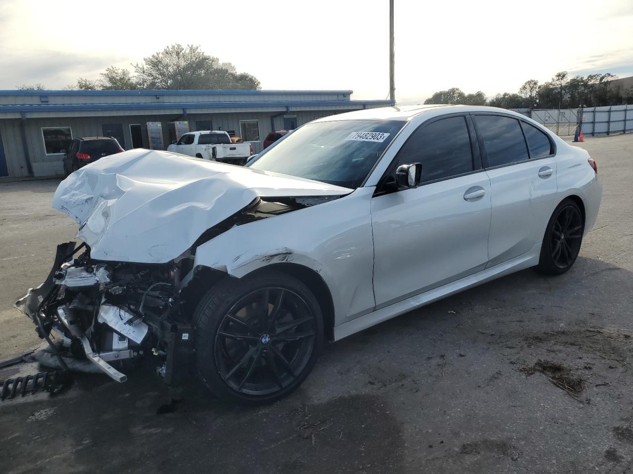 Obraz 1 z 2022 BMW 330I  2022 z VIN 3MW5R1J06N8C72935