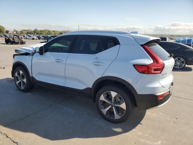 Изображение 2 2024 VOLVO XC40 CORE 2024 с VIN YV4L12UK6R2222901