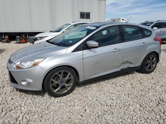 Image 1 of 2014 FORD FOCUS SE 2014 with VIN 1FADP3K23EL260952