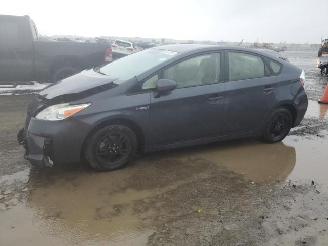 Image 1 of 2013 TOYOTA PRIUS  2013 with VIN JTDKN3DU3D1704136
