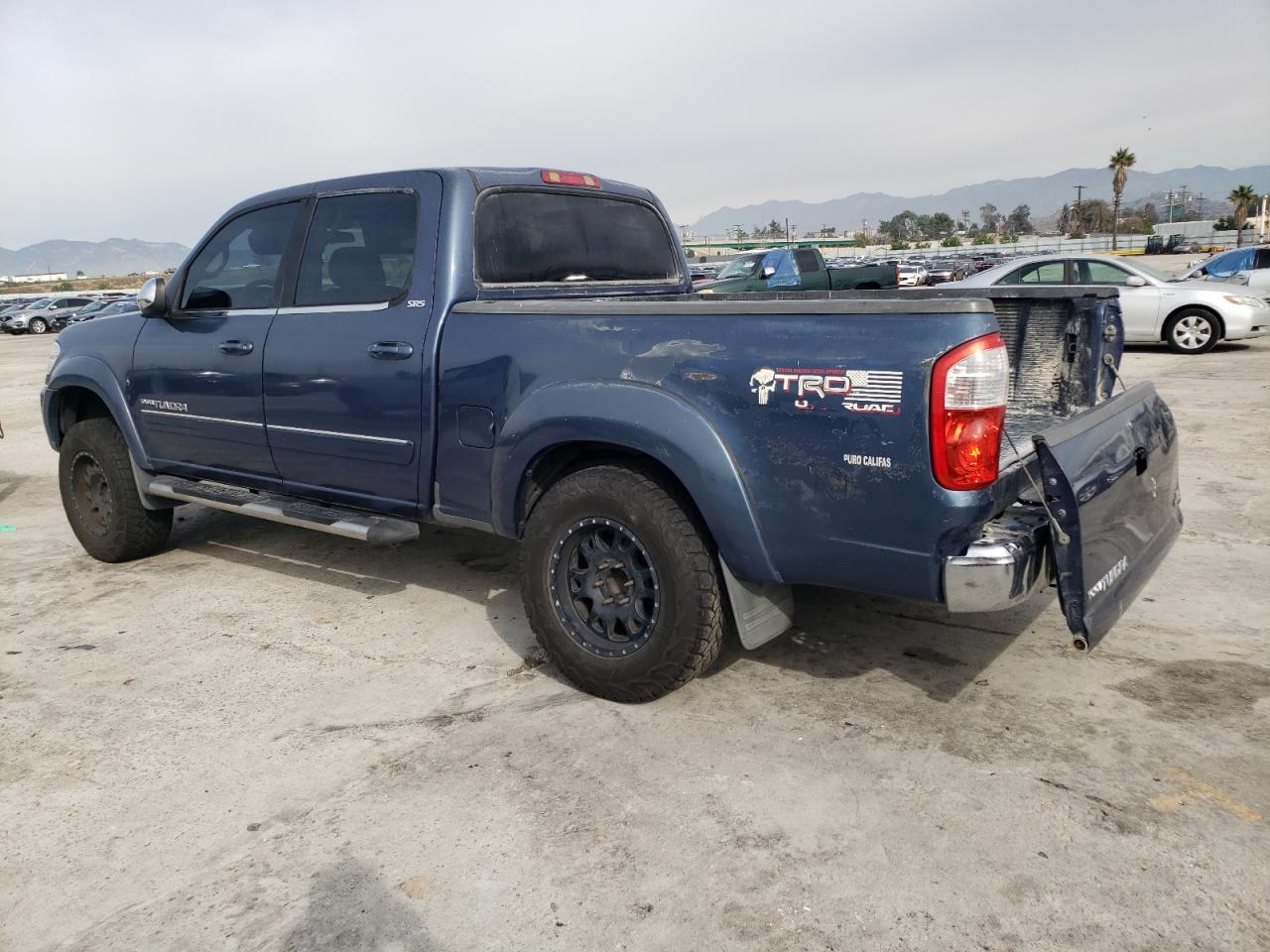 Изображение 2 2004 TOYOTA TUNDRA DOUBLE CAB SR5 2004 с VIN 5TBET34194S443101