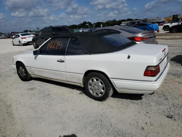 Image 2 of 1994 MERCEDES-BENZ E 320 1994 with VIN WDBEA66E7RC029479