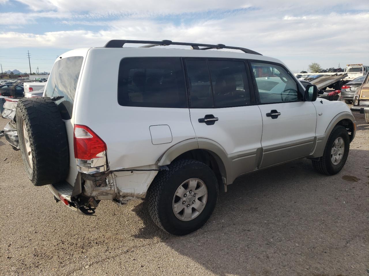 Изображение 3 2003 MITSUBISHI MONTERO XLS 2003 с VIN JA4NW31S13J050100