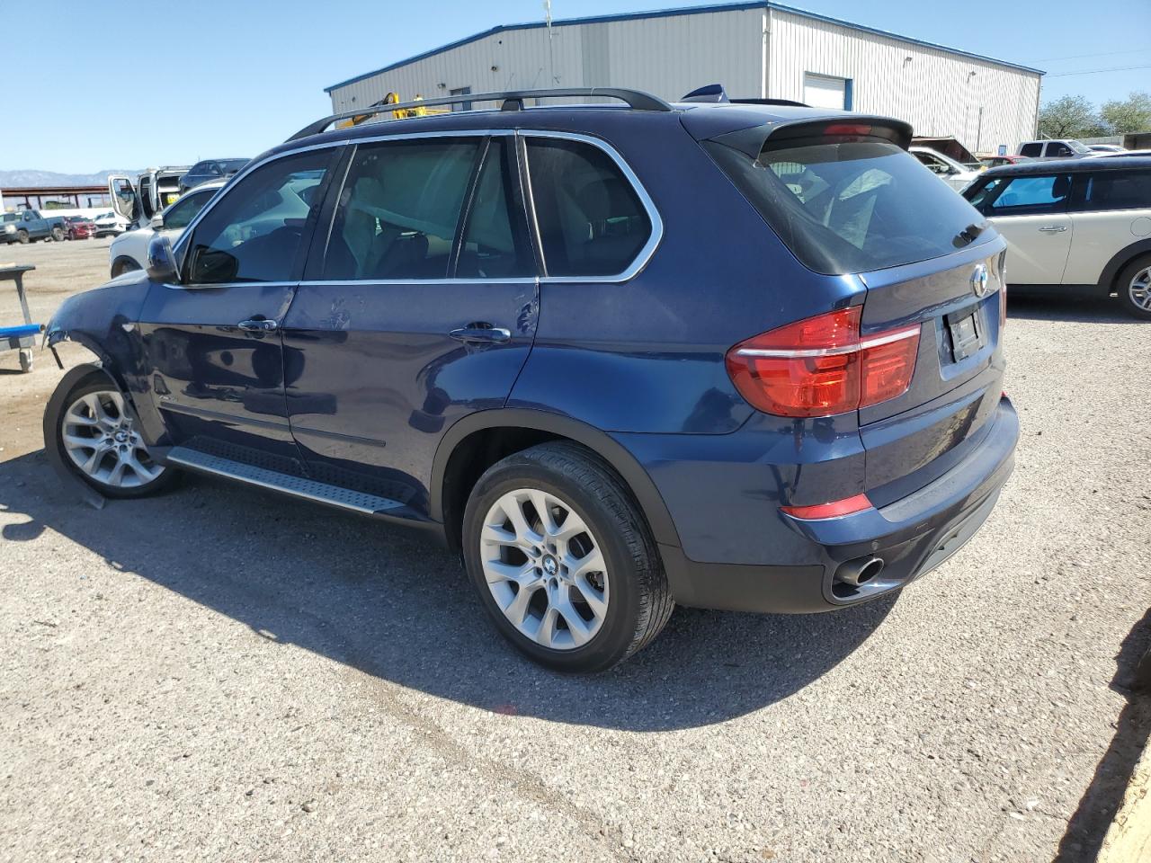 Image 2 of 2013 BMW X5 XDRIVE35I 2013 with VIN 5UXZV4C54D0B01332