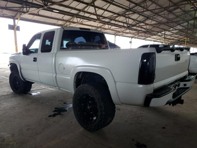 Image 2 of 2004 CHEVROLET SILVERADO K1500 2004 with VIN 2GCEK19T841316582