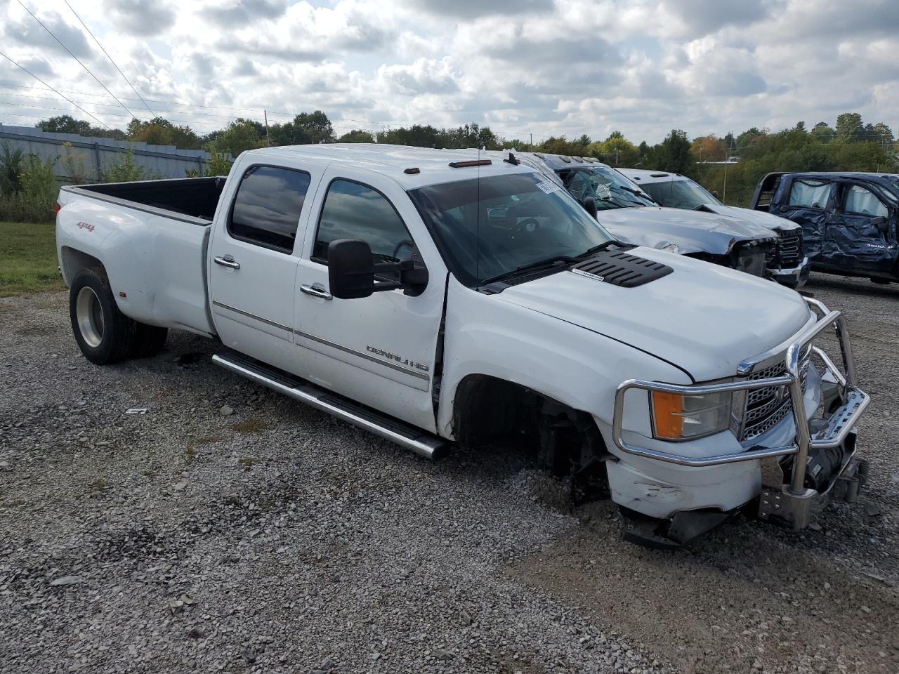Изображение 2011 GMC SIERRA K3500 DENALI 2011