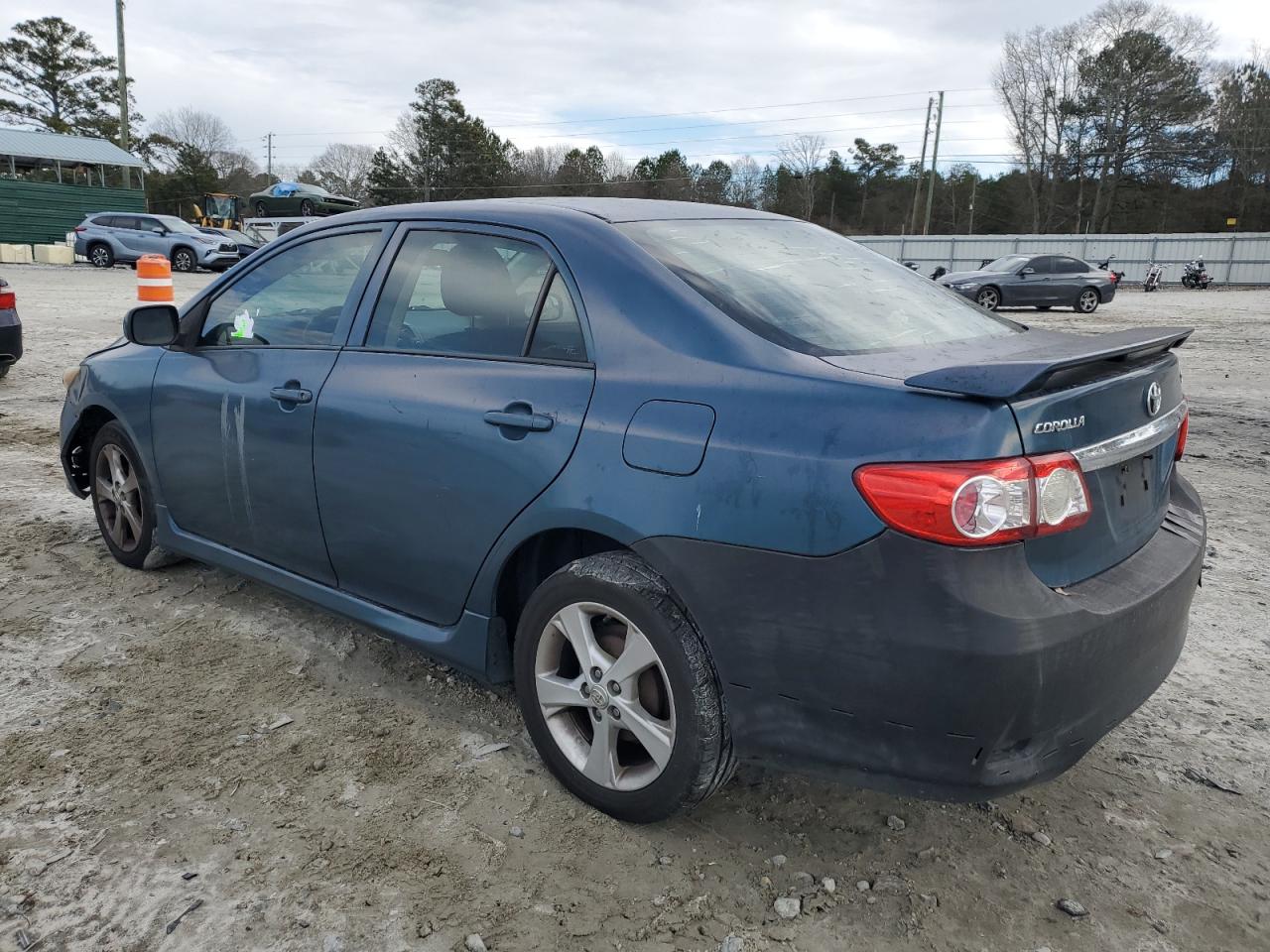 Image 2 of 2011 TOYOTA COROLLA BASE 2011 with VIN 2T1BU4EE9BC565204