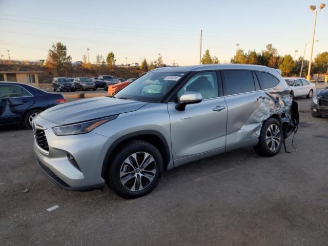 Obraz 1 z 2021 TOYOTA HIGHLANDER HYBRID XLE 2021 z VIN 5TDGARAH6MS008305