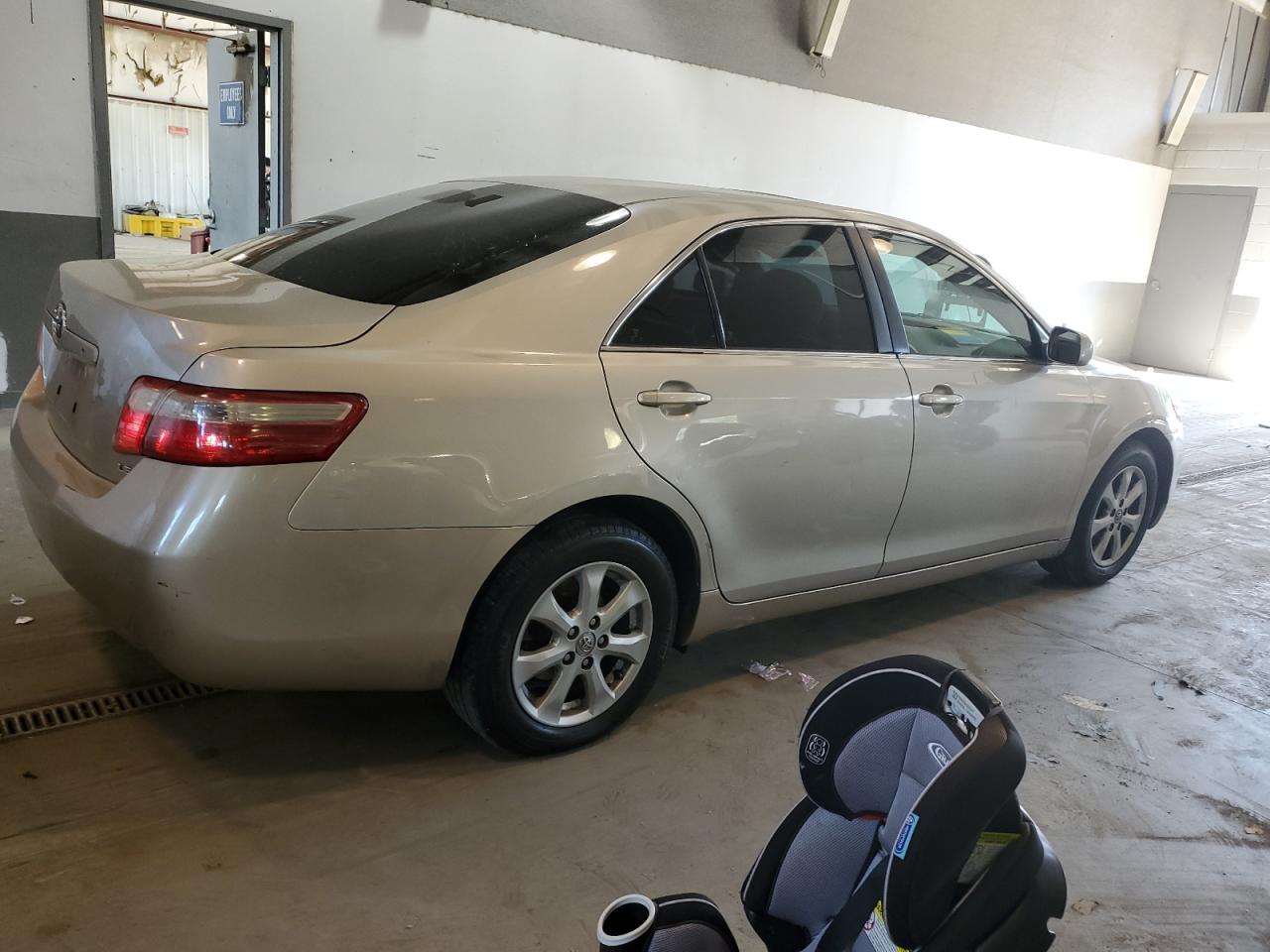 Изображение 3 2007 TOYOTA CAMRY CE 2007 с VIN 4T1BE46KX7U524944
