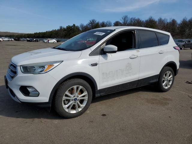 Изображение 1 2017 FORD ESCAPE SE 2017 с VIN 1FMCU9GD4HUC54230