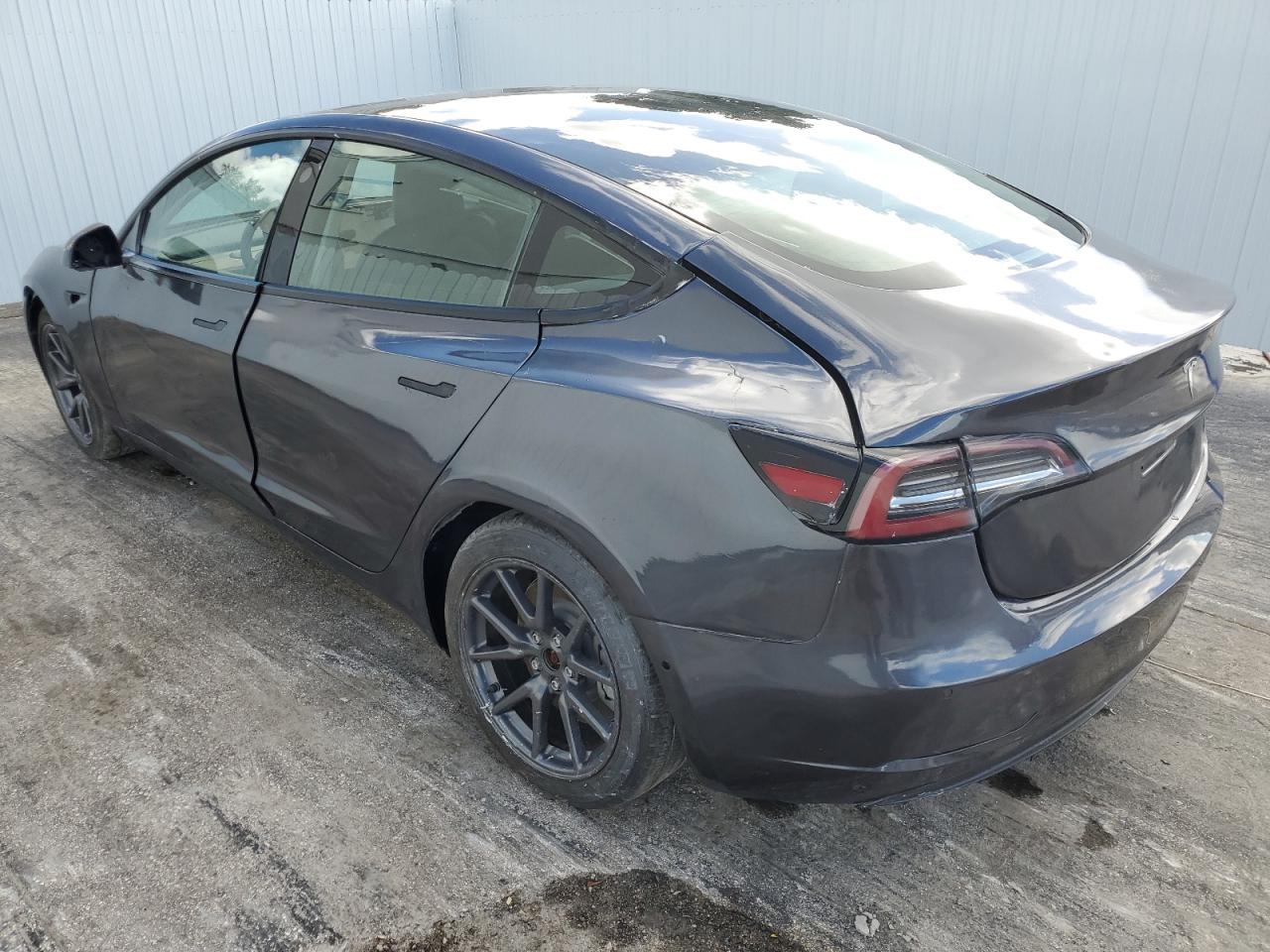 Изображение 2 Tesla Model 3 2021 с VIN 5YJ3E1EA1MF872975