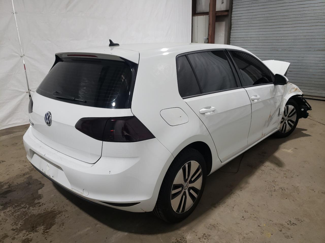 Изображение 3 2016 VOLKSWAGEN E-GOLF SE 2016 с VIN WVWKP7AU3GW907766